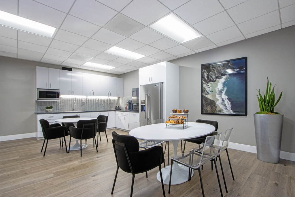 Modern kitchen with dining area.